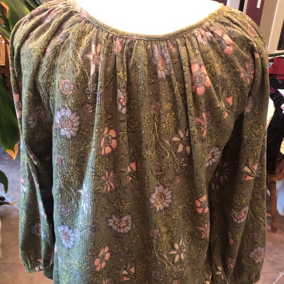 Chaps Women’s Blouse Size Large - Picture 4 of 8